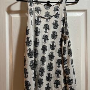 B&W Atmosphere Tank 💫